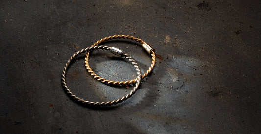 Jak zbadać częstotliwość kubitów królewskich?