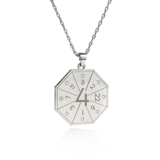 Naszyjnik z wisiorkiem Budowniczego (4) w kolorze srebrnym – Pieczęć Fundamentu