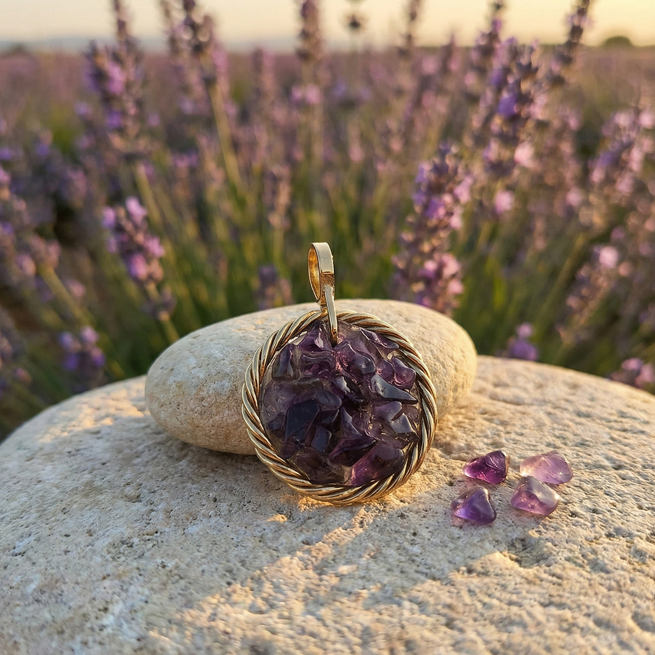 Amulet tensorowy z Ametystem – Mosiądz pozłacany