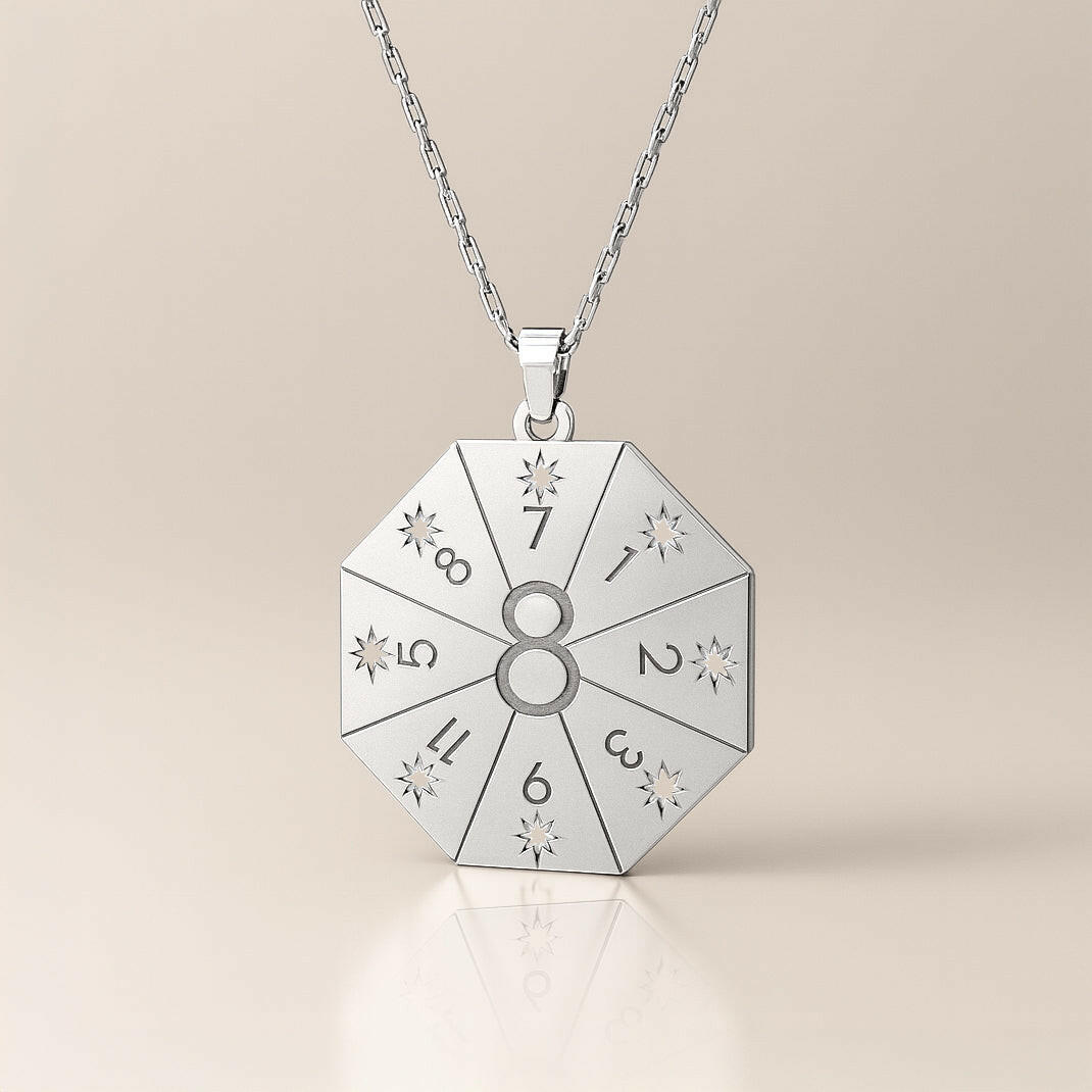 Naszyjnik z wisiorkiem Brama Lwa 8.8 w kolorze srebrnym – Amulet Duszy.