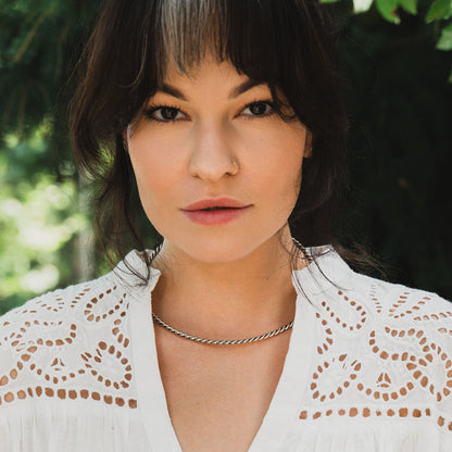 Miedziany naszyjnik tensorowy w kolorze srebrnym - Kubit Zaginiony (177 MHz)