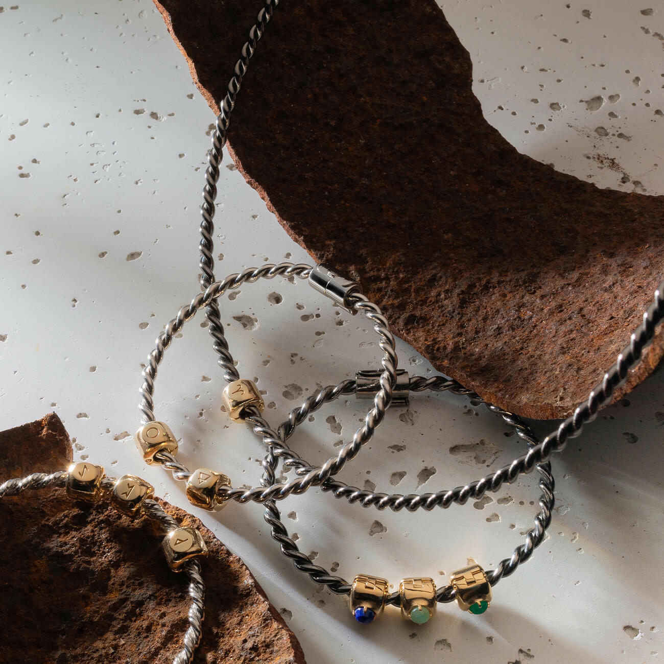 Miedziany naszyjnik tensorowy w kolorze złotym - Królewski.